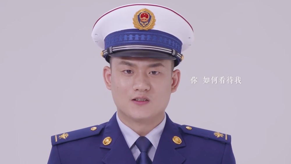 “我不是超人，我只是一個(gè)普通人！”