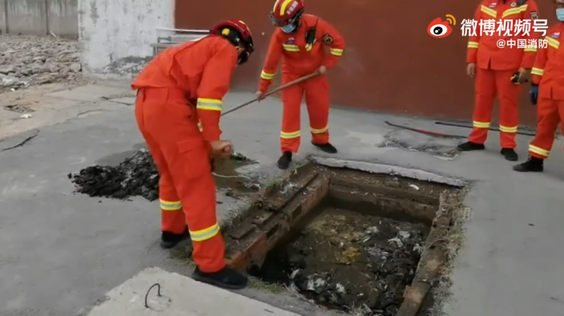 30多萬耳蝸掉廁所消防員3小時找回