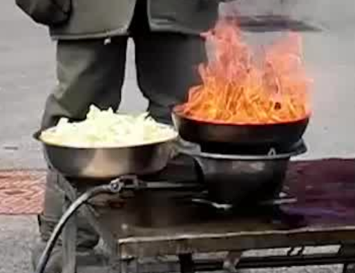 蔬菜能滅油鍋火嗎？消防實驗測真相