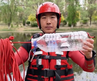 消防員教你自制拋繩瓶，關鍵時刻營救落水者！