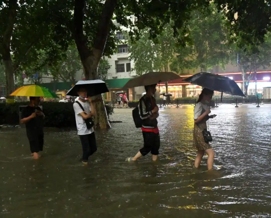 汛期暴雨猛如虎 這些知識(shí)點(diǎn)速看