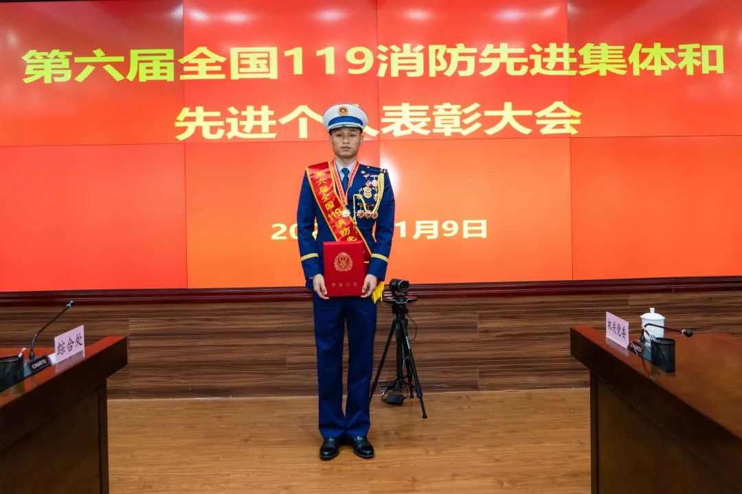 姬星：忠誠在實(shí)干擔(dān)當(dāng)中彰顯