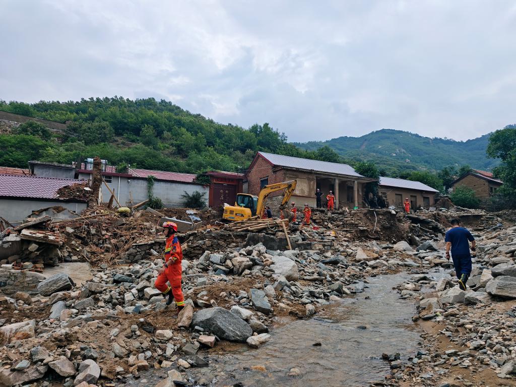 【新華社】山洪沖不垮的戰(zhàn)斗堡壘